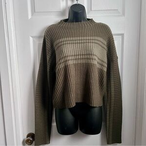 3/25$💥 Ardene Sweater Cropped Pull Medium Women Green long sleeve crewneck